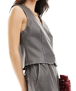 womens-faux-leather-gray-vest