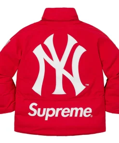 supreme-new-york-yankees-red-down-jacket